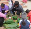 ANH GOI BANH TRUNG1.jpg - 